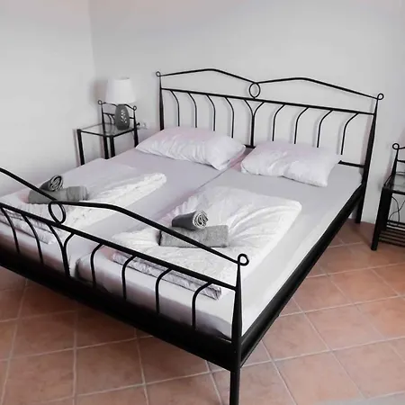 Holiday home In - Insel Krk 42239 Vrbnik (Primorje-Gorski Kotar)